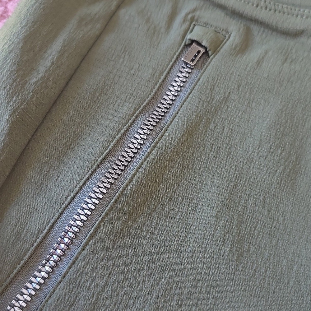 Athleta Trekkie North Aspen Olive High Rise Joggers - Picture 7 of 16